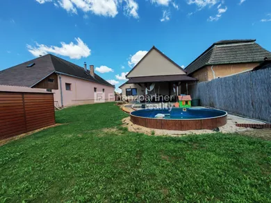 Na predaj 4-izbový dom, 120 m², Zemné