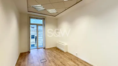 Na prenájom komerčné, 220 m², Bratislava-Staré Mesto, Gorkého