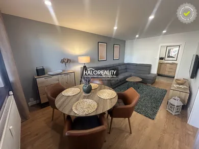 Na predaj 3-izbový byt, 77 m², Poprad, Letná