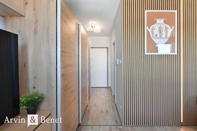 Na predaj 1-izbový byt, 31 m², Bratislava-Dúbravka, Pri Hrubej lúke