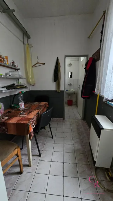 Na predaj objekt, Dolný Pial, Námestie SNP