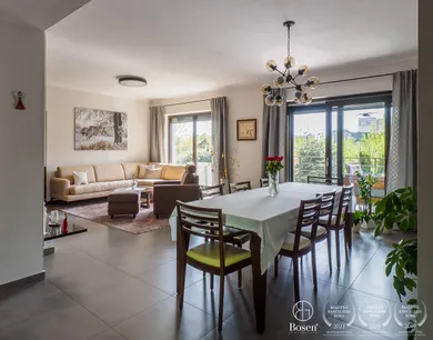 Na predaj 5-izbový dom, 108 m², Bratislava-Rača, Pri vinohradoch