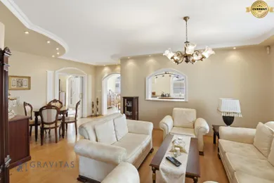 Na predaj 5-izbový dom, 69 m², Bratislava-Vrakuňa, Skoroceľová