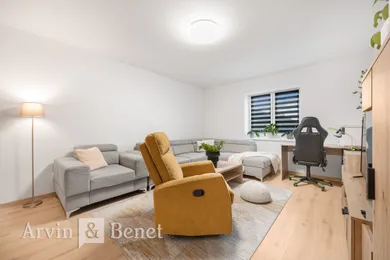 Na predaj dom, 500 m², Šamorín, Jurová