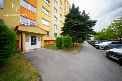 Mieszkania na wynajem, 3-pokojowe, Prešov · €750