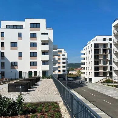 Komerčné priestory na predaj, Bratislava-Rača · €142 759