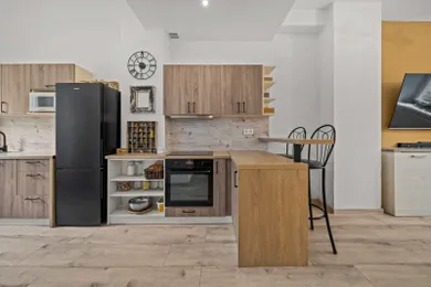 Na predaj 3-izbový byt, 54 m², Bratislava-Staré Mesto, Podjavorinskej