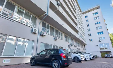 Na prenájom komerčné, 93 m², Bratislava-Petržalka, Antolská