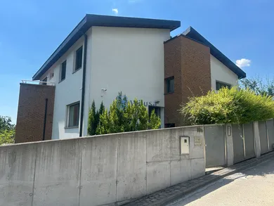 Na prenájom byt v Bratislava-Staré Mesto · €3 770 · Novostavba