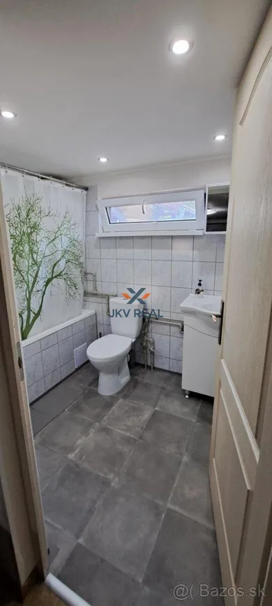Na predaj 2-izbový rekreačný dom, 37 m², Štúrovo