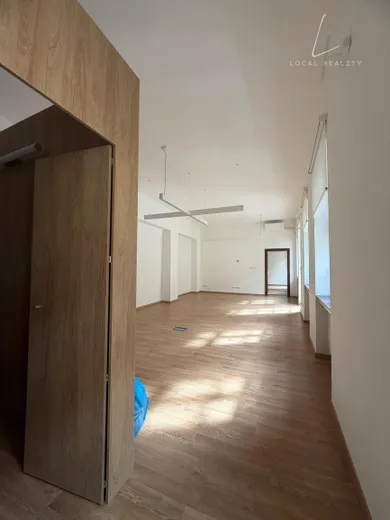Objekty na prenájom, Bratislava-Staré Mesto · €700