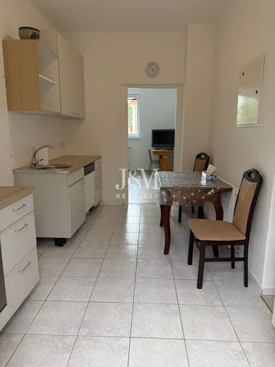 Mieszkania na wynajem, 1-pokojowe, Trnava · €650