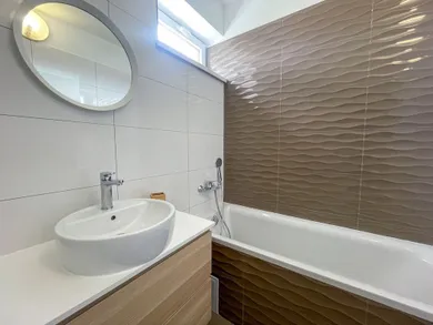 Na prenájom 2-izbový byt, 65 m², Vráble, Sídl. Žitava
