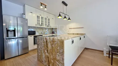 Na predaj 3-izbový byt, 83 m², Bratislava-Nové Mesto