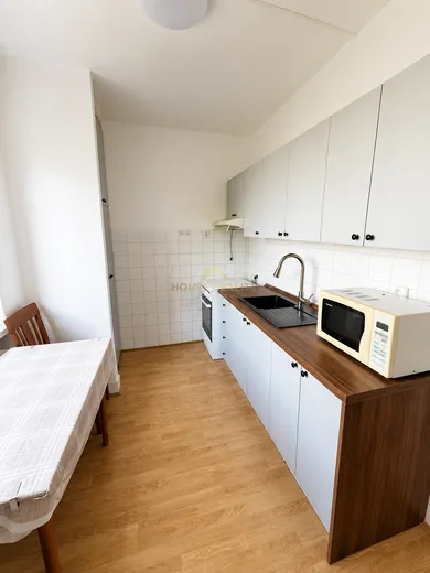 Byty na prenájom 3-izbový, Bratislava-Ružinov · €1 100