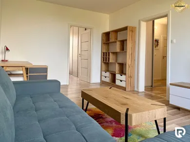Na prenájom 2-izbový byt, 53 m², Trenčín, Lavičková