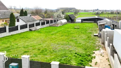 Na predaj dom, 500 m², Želiezovce