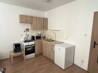 Eladó lakások, 1-szobás, Nitra · €130 000