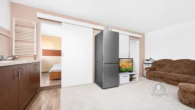Na predaj 3-izbový byt, 53 m², Bratislava-Petržalka