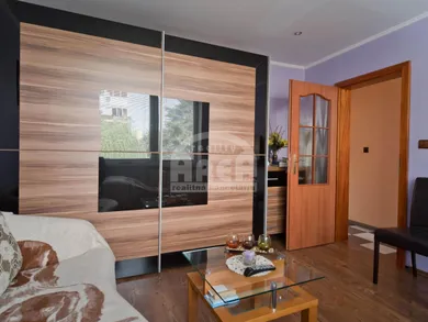 Na predaj 3-izbový byt, 70 m², Michalovce, -