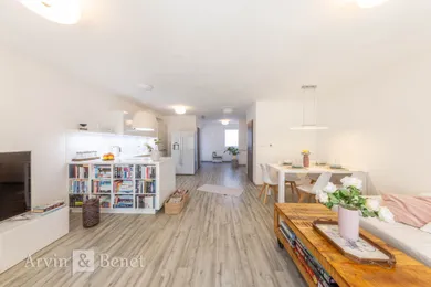 Na predaj dom, 113 m², Bratislava-Vajnory, Pračanská