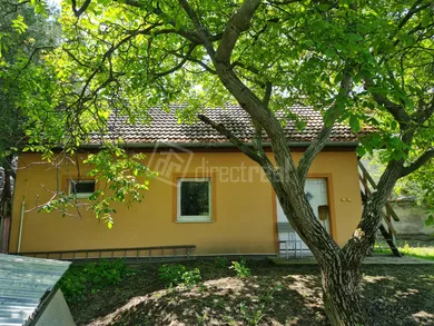 Na predaj pozemok, 160 m², Dolné Saliby, Dolne Saliby