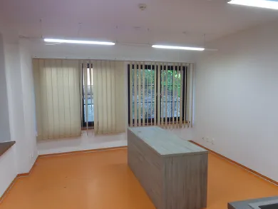 Komerčné priestory na prenájom, Banská Bystrica · €396
