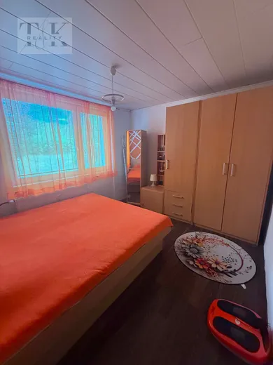 Na predaj 3-izbový byt, 54 m², Nové Mesto nad Váhom, Karpatská
