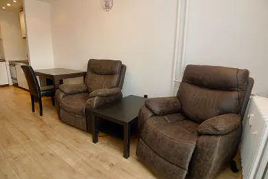 Na prenájom 2-izbový byt, 42 m², Bratislava-Vrakuňa, Stavbárska