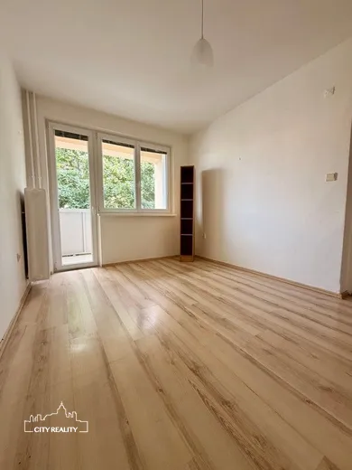 Mieszkania na wynajem, 2-pokojowe, Prievidza · €470