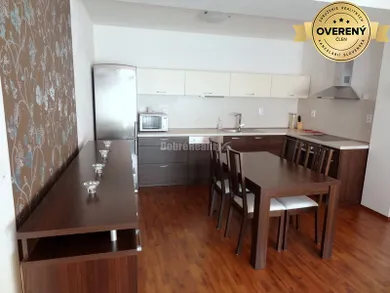 Na prenájom 3-izbový byt, 69 m², Banská Bystrica, Bakossova