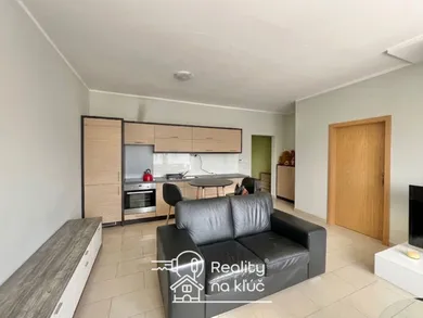 Byty na prenájom 2-izbový, Nové Zámky · €550