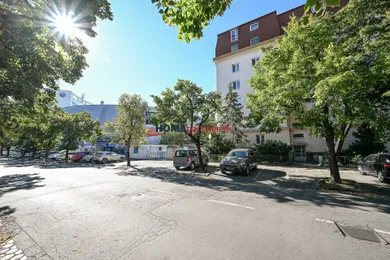 Na predaj 1-izbový byt, 42 m², Bratislava-Nové Mesto, Príkopova