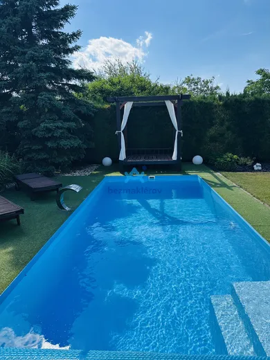 Na predaj 4-izbový dom, 105 m², Miloslavov