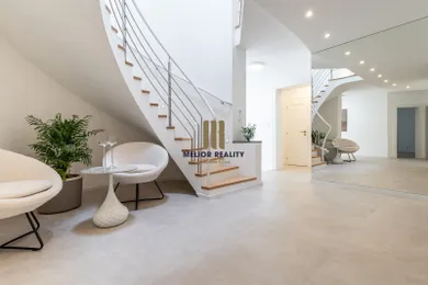 Na predaj dom, 346 m², Malá Ida, Slnečnicová