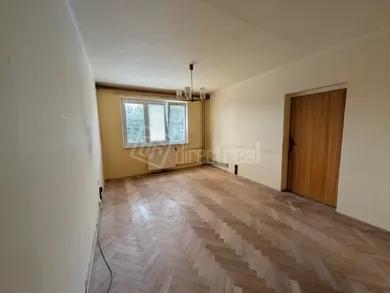 Na predaj 3-izbový byt, 65 m², Partizánske, Októbrova