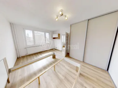 Na prenájom 1-izbový byt, 38 m², Lučenec, Ulica osloboditeľov