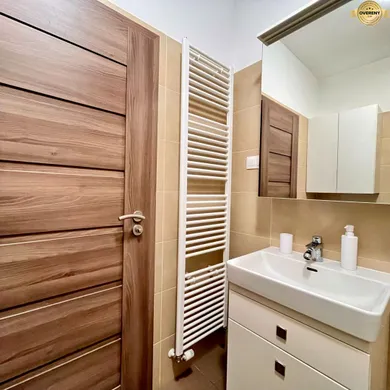 Na prenájom 3-izbový byt, 74 m², Bratislava-Petržalka