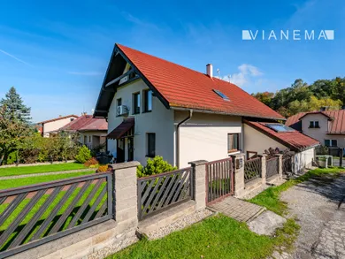 Domy na sprzedaż, 6-pokojowe, Čadca · €429 999