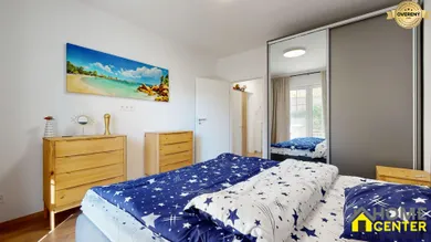 Na prenájom 2-izbový byt, 50 m², Komárno, Parná