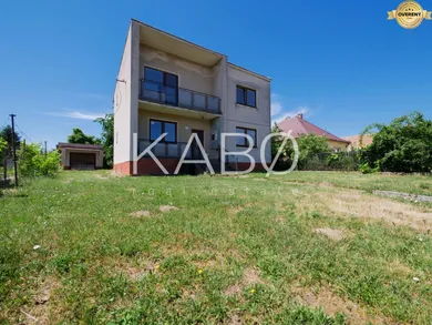 Domy na sprzedaż, Cabaj-Čápor · €199 990