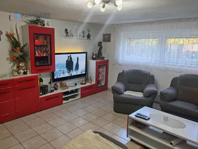 Na predaj 3-izbový rekreačný dom, 150 m², Píla, Hlavná
