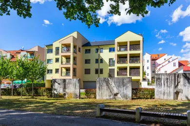 Na prenájom 2-izbový byt, 46 m², Banská Bystrica, Kapitulská