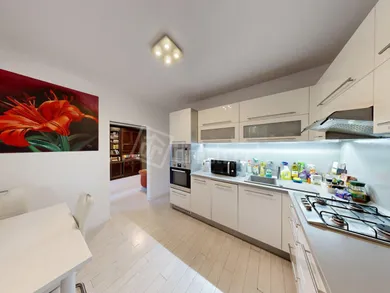 Квартири на продаж, 3-кімнатні, Dunajská Streda · €153 500