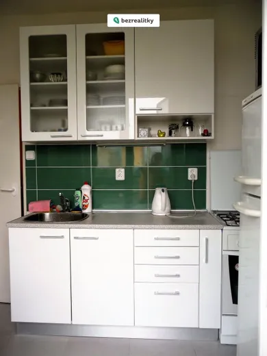 Mieszkania na wynajem, 3-pokojowe, Bratislava-Ružinov · €800