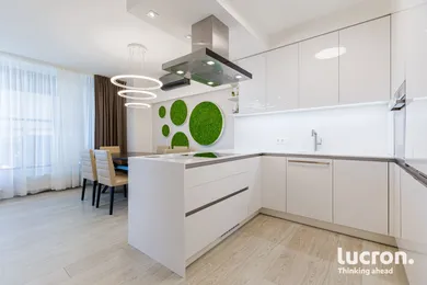 Na predaj 4-izbový byt, 119 m², Bratislava-Nové Mesto, Račianska