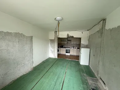 Na predaj 2-izbový byt, 50 m², Strážske, Obchodná