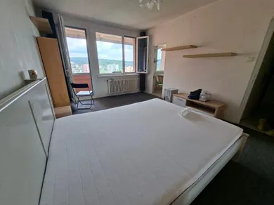 Na prenájom byt v Bratislava-Dúbravka · €480 · Dokončené