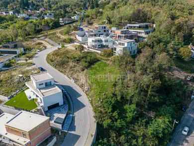 Na predaj pozemok, 654 m², Bratislava-Rača, Pod zemným vrchom