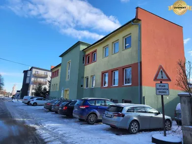 Na prenájom komerčné v Poprad · €400 · Pôvodný stav